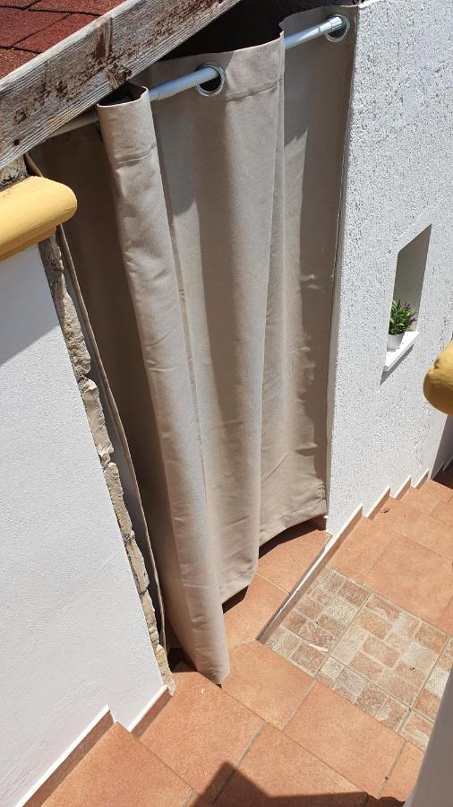 Casa Vacanze "Il Carrubo" Gagliano del Capo Exterior photo